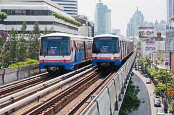 บีทีเอสล่ม 5 ชั่วโมง เหตุจากทดสอบระบบประตูอัตโนมัติ