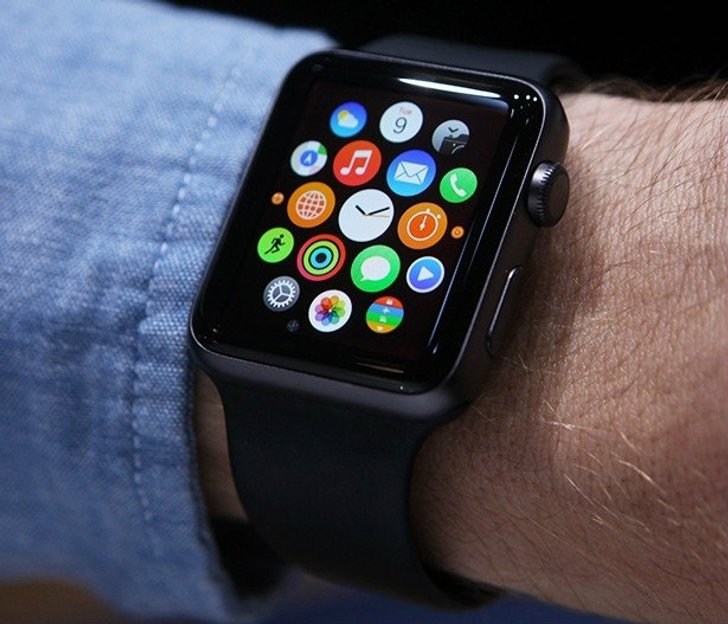Apple สั่งผลิต Apple Watch กว่า 5 ล้านเครื่อง แต่จะตัดฟีเจอร์ด้านสุขภาพออกบางส่วน !!?