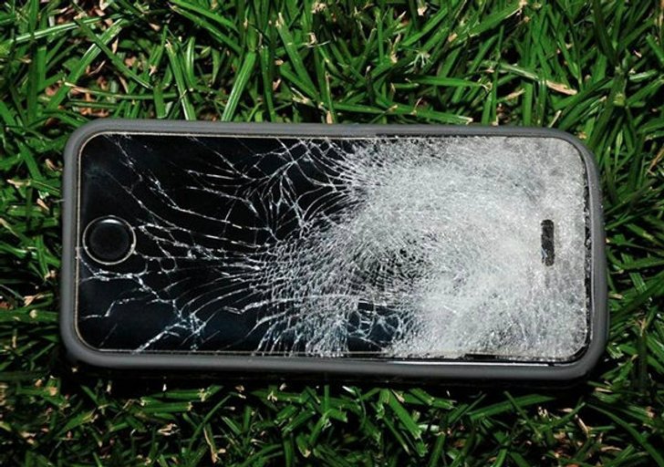 หนุ่มมะกันถูกดักปล้น รอดชีวิตเพราะ iPhone 5s และเคสรับกระสุนแทน