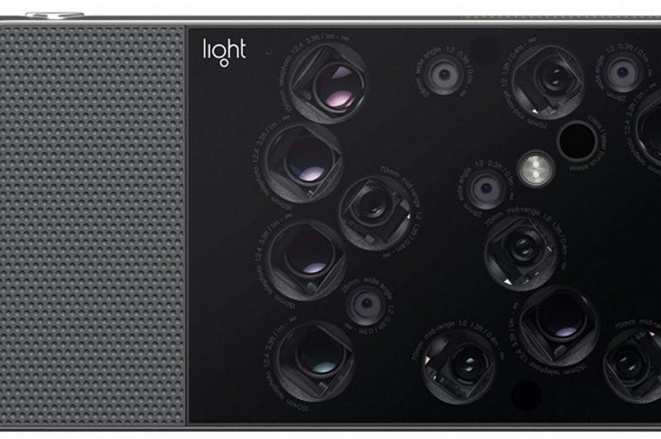 Light L16 : กล้อง 16 เลนส์ ใกล้จะได้ขายจริงแล้ว