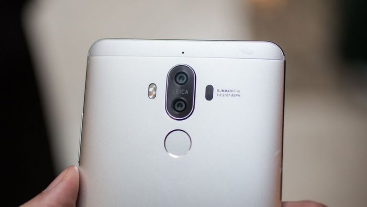 เผยภาพ Huawei Mate 10 หน้าจอไร้ขอบ กล้องหน้าและหลังรวม 4 ตัว