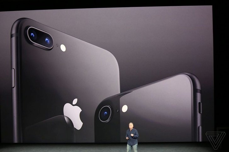 เปิดตัว iPhone 8 และ iPhone 8 Plus อัปเกรดสเปก กล้องที่ดีขึ้นเพื่อ AR รองรับชาร์จไร้สายแล้ว