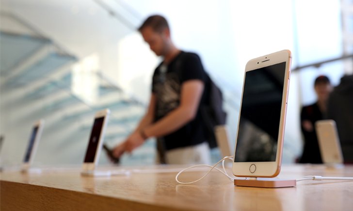 10 สมาร์ทโฟนแนะนำ ไม่ต้องจ่ายแพงเท่า iPhone X