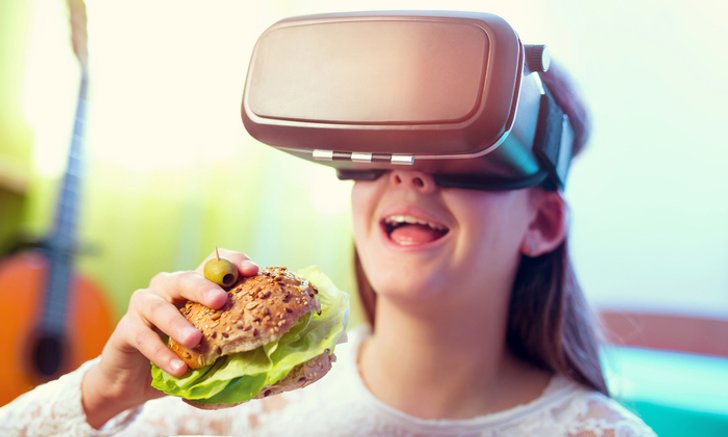 ปฏิวัติวงการ! เพิ่มความอร่อยด้วย “อาหาร VR”
