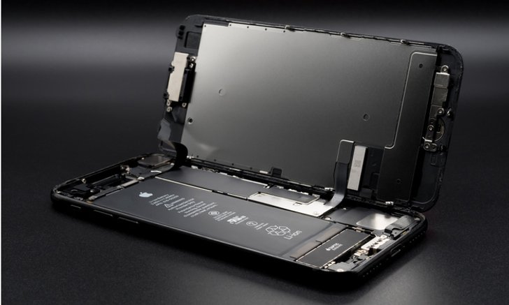 งานเข้าคนใช้ iPhone รุ่นเก่า จะมีการปรับลดความเร็ว CPU เมื่อพบว่าแบตเตอรี่กำลังเสื่อม