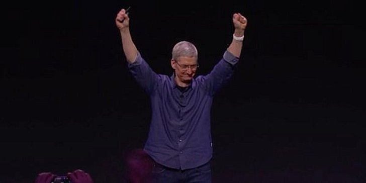 Apple ขาย Apple Watch ได้มากกว่า Rolex Swatch และนาฬิกา Swiss แบรนด์อื่นๆ รวมกันเสียอีก