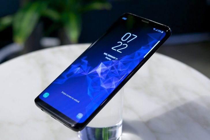 5 เหตุผลที่จะทำให้คุณชอบ Samsung Galaxy S9 มากกว่า iPhone X