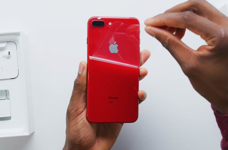 Iphone 8 Plus Red Youtuber 003