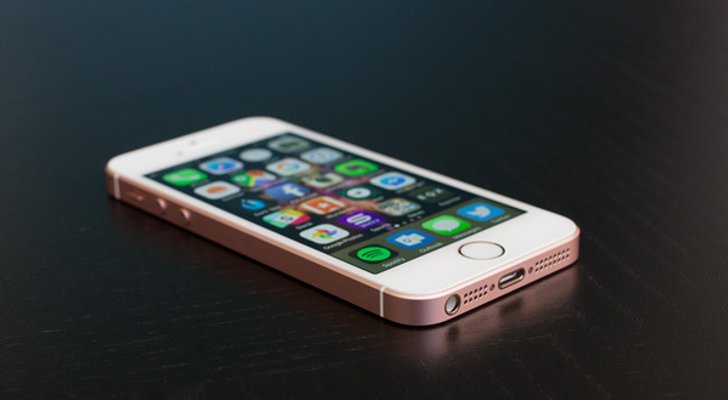 เผยราคาต้นทุนการผลิต iPhone SE อยู่ที่ราวๆ 5,800 บาทเท่านั้น