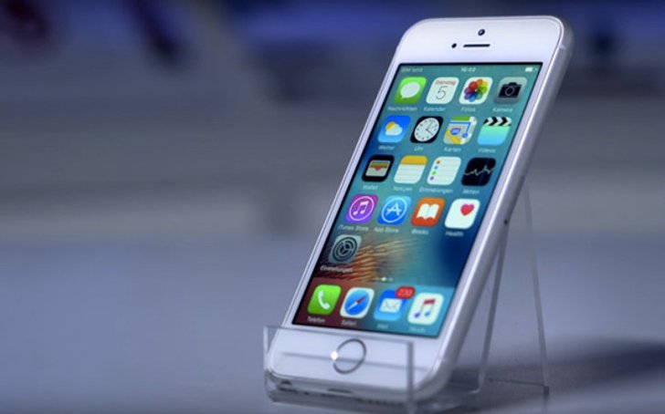 เปลี่ยนโฉม iPhone SE ให้กลายเป็น iPhone 6 SE กับบอดี้ขนาดหน้าจอ 4 นิ้วเท่าเดิม (มีคลิป)