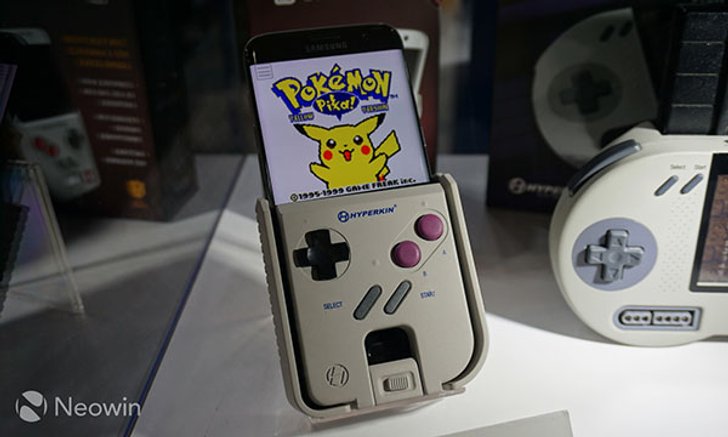 Hyperkit Smartboy อุปกรณ์สวมมือถือ พาย้อนวันวานถึงเกมบอยในยุค 90
