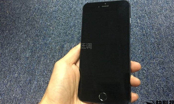 ยลโฉมภาพ iPhone 7 Plus สีดำที่สวยและกล้องหลังคู่