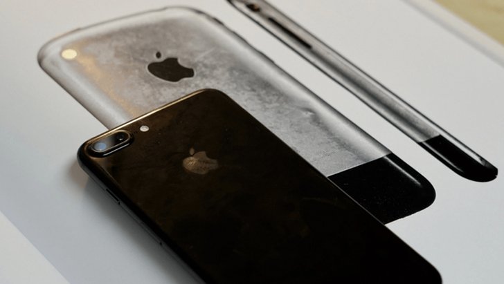 สื่อยืนยัน iPhone 8 มาพร้อมกับชาร์จไร้สายแน่นอน แต่ต้องซื้อแยกนะจ๊ะ