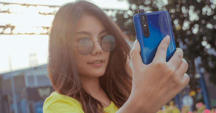 รีวิวมือถือ Vivo V15 Pro มือถือรุ่นเทพแห่งการเซลฟี่ มาพร้อมจอเต็มตาไร้ติ่ง