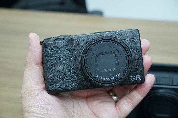 เล่าประสบการณ์ Hands-On Preview สัมผัส Ricoh GR III ตัวจริงในไทย กล้องที่ทำให้รักการถ่ายภาพอีกครั้ง