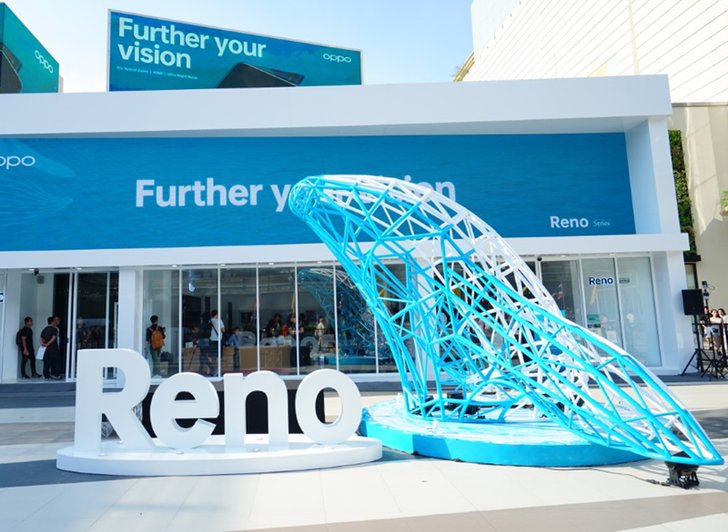 สาวก Reno ร่วมเข้าคิวแน่นขนัด รับ OPPO Reno Series ล็อตแรก