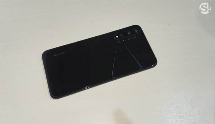 HUAWEI Nova 5T