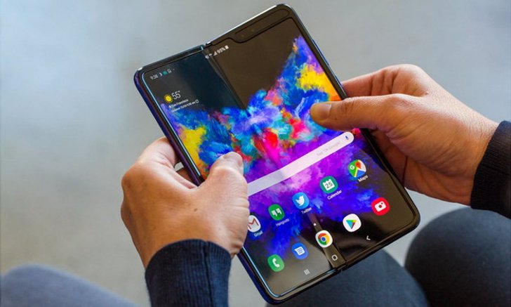 ชมการแกะ Samsung Galaxy Fold จาก YouTuber ชื่อดังพบแบตเตอรี่แยกส่วน
