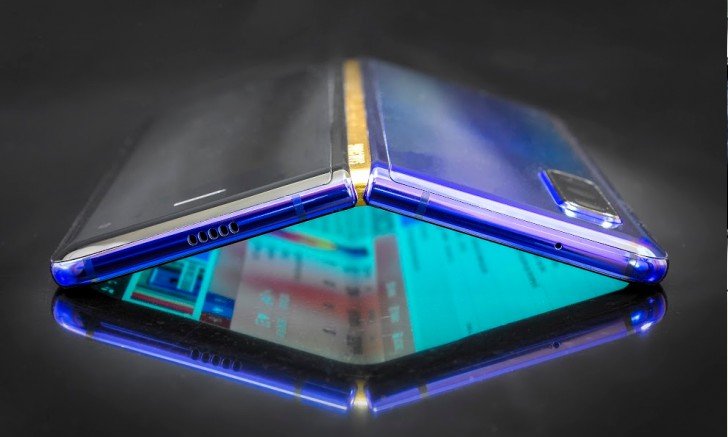 สมาร์ตโฟนพับจอ “Samsung Galaxy Fold 2” จะใช้ดีไซน์ฝาพับ และมีราคาถูกกว่ารุ่นแรกเกือบครึ่ง