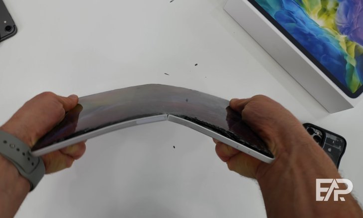 ไม่รอด! iPad Pro 2020 ยังงอได้ง่ายเหมือนเดิม ภายในก็ไม่ได้เปลี่ยนอะไรมาก