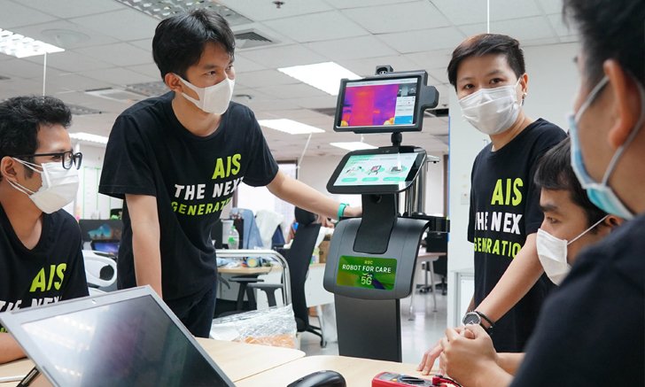 เจาะภารกิจทีม "AIS ROBOTIC LAB" ลุยสร้าง หุ่นยนต์ 5G ช่วยหมอดูแลผู้ป่วยโควิด-19