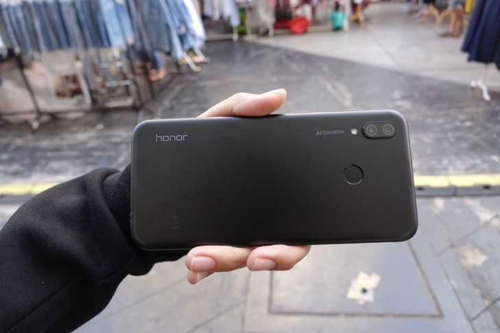 "Hands On Honor Play" เกมมิ่งโฟนตัวแรกจาก Honor จัดสเปคมาเต็มสูบ
