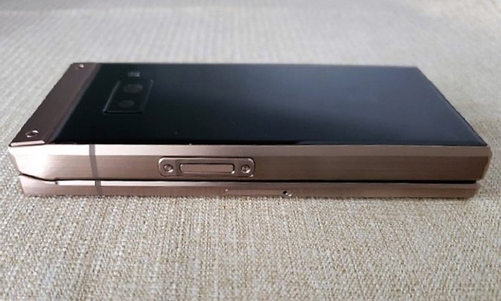 ภาพหลุดล่าสุด "Samsung W2019" ฝาพับพรีเมียม ดีไซน์งดงามน่าจับต้อง