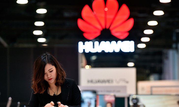 หนามยอกเอาหนามบ่ง! ซัพพลายเออร์ของ Huawei ออกกฏเหล็ก ห้ามพนักงานใช้ iPhone