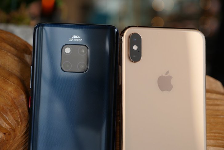 ผมรู้คุณก็ใช้ Huawei อวยพรปีใหม่ด้วย iPhone!