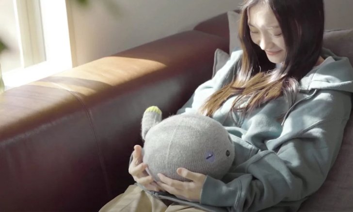 Panasonic เปิดตัวหุ่นยนต์แมวแก้เหงาที่ตดเป็นด้วย!