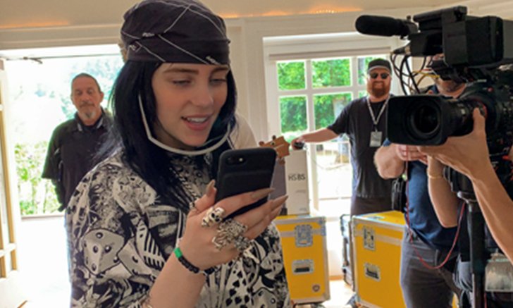 Apple TV+ ประกาศจัดงานถ่ายทอดสด “Billie Eilish: The World’s A Little Blurry” รอบปฐมทัศน์ 26 นี้