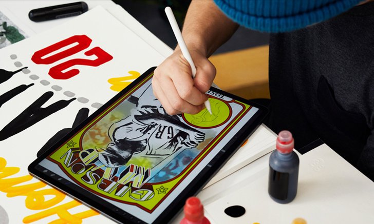 ศิลปินสร้างสรรค์การ์ดเบสบอลแนวใหม่ด้วย iPad Pro และ Apple Pencil