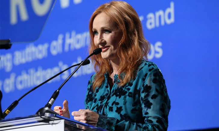ชุมชนชาว Crypto ครึกครื้น! เมื่อ J.K. Rowling ถามเกี่ยวกับ Bitcoin คืออะไร?