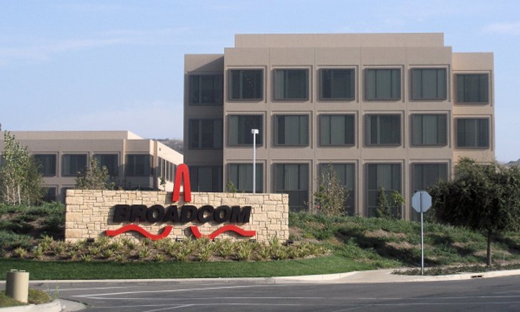 ซีอีโอ Broadcom ยืนยัน Apple จะเลื่อนกำหนดการเปิดตัว iPhone 12 ออกไป