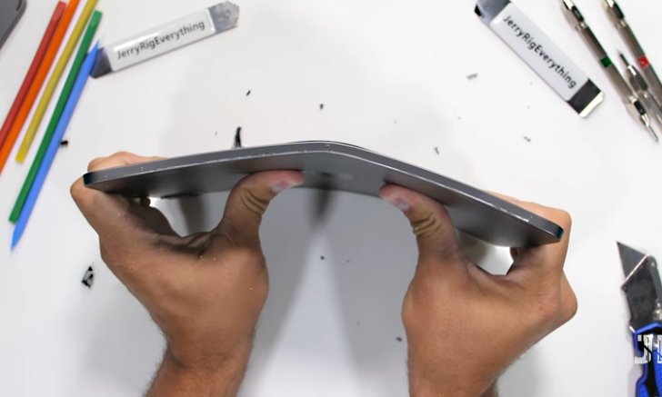 ของขายได้ก็ขายไปก่อน iPad Pro 2020 ยังงอได้เหมือนเดิม