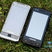 คู่เหมือน Omnia ในชื่อรุ่นว่า Samsung M8800 กล้อง 8 ล้าน
