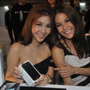 ภาพบรรยากาศรับเครื่อง iPhone 4 
