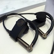 B&O Play Earset