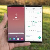 สมาร์ทโฟนหน้าจอพับได้จาก Samsung