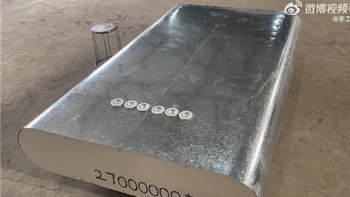 ลืม Power Bank 10,000 mAh ไปได้เลย เมื่อมีคนสร้าง Power Bank 27 ล้าน mAh ที่ใช้งานยันเปิดดูทีวี