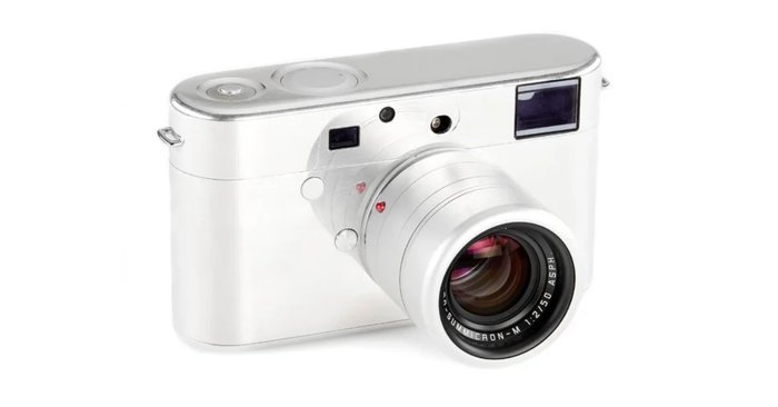 พบต้นแบบกล้อง Leica ที่มีการออกแบบโดย Jony Ive ถูกกำลังเข้าประมูลในเวลานี้