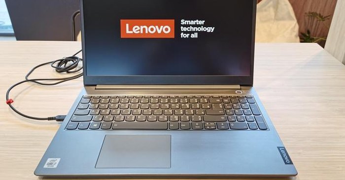Picture of the Dual Twist screen of the ThinkBook Plus