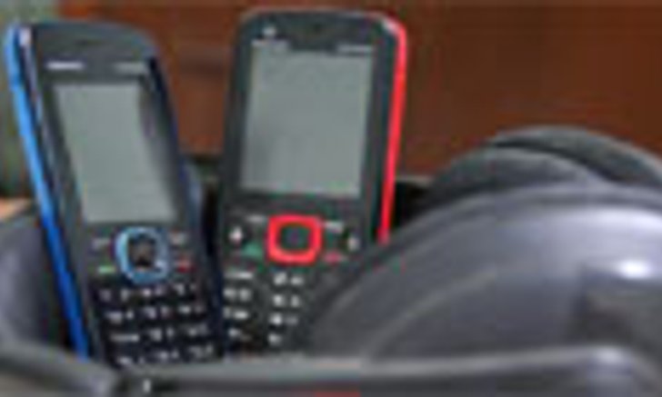 รีวิว Nokia 5220 Xpress Music มิวสิคโฟนบางๆ ราคาเบาๆ