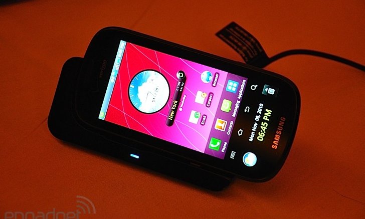 "Continuum" Galaxy S รุ่นใหม่มี 2 จอ?