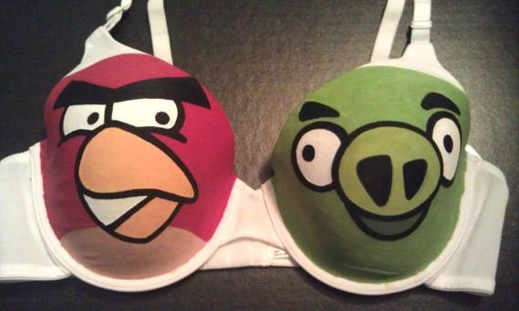 สินค้า Angry Birds ในรูปนี้...คืออะไร?