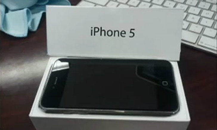 ฮือฮา!! คลิปแกะกล่อง iPhone 5