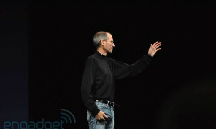 ทำความรู้จัก Steven Paul Jobs ผู้กลายเป็นอดีต CEO Apple