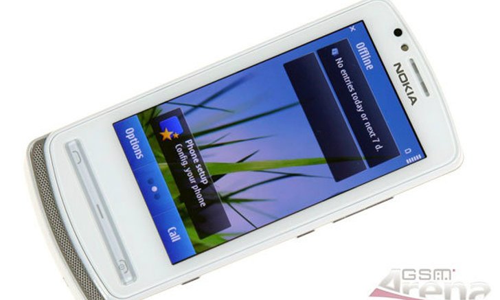 [พรีวิว] Nokia 700 สมาร์ทโฟน Symbian Belle ดีไซน์เก๋ และสีสันสดใส โดนใจวัยรุ่น