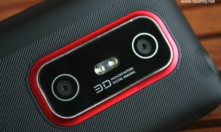 แรกสัมผัสกับ HTC EVO 3D สมาร์ทโฟนที่สามารถแสดงภาพ 3 มิติได้แบบไม่ง้อแว่น