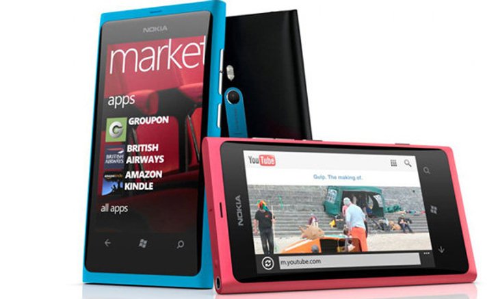 Nokia เปิดตัว Lumia 800 และ Lumia 710 สุดยอด Windows Phone ที่แท้จริงวางแรงด้วย CPU 1.4GHz จำหน่ายปล